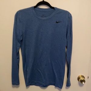 Nike dry fit men’s small long sleeve shirt